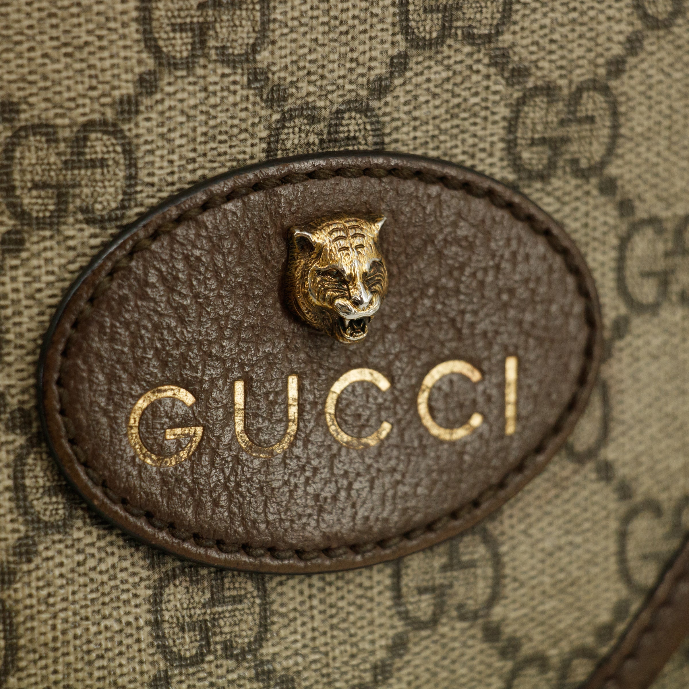 Gucci GG Canvas Coated Beige Supreme Neo Messenger Bag #3537
