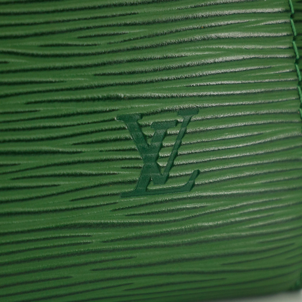 Louis Vuitton Epi Leather Green Pochette Shoulder Bag #5274